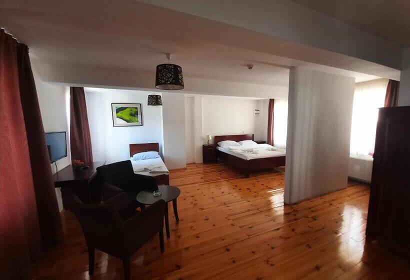 اتاق لوکس سه تخته, Turistički Centar Andrićgrad