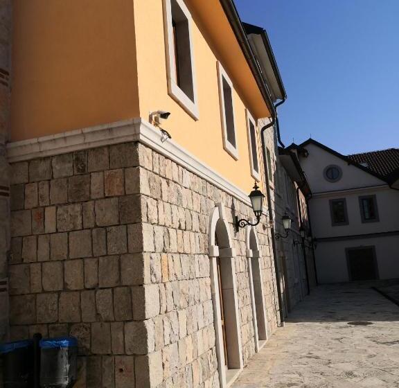 اتاق لوکس چهار تخته, Turistički Centar Andrićgrad