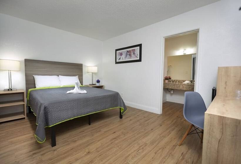 اتاق اکونومی, Weekly Inn