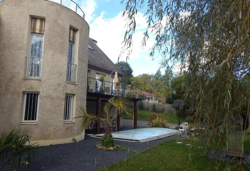 اتاق لوکس, Le Jardin D Eden