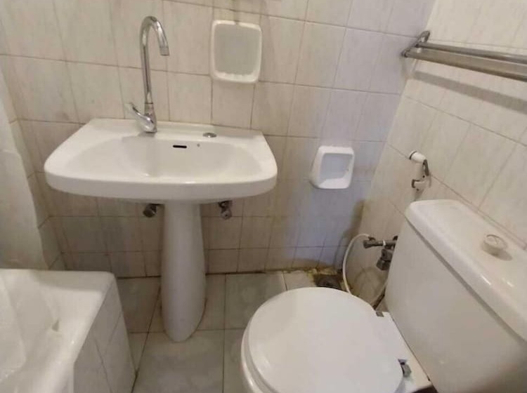 Economy Triple Room, Merry Land Hotel & Roof Top Nile Restaurant Luxor