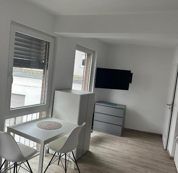 اتاق استاندارد با بالکن, Neckar Apart