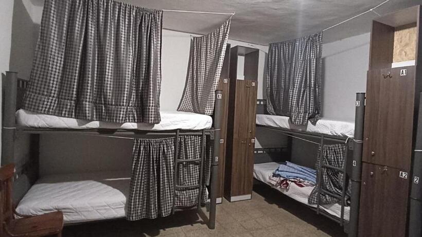 تختخواب در اتاق مشترک, Soluna Female Only Hostel