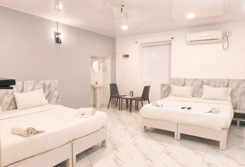 اتاق لوکس خانوادگی, Vrs Satkar