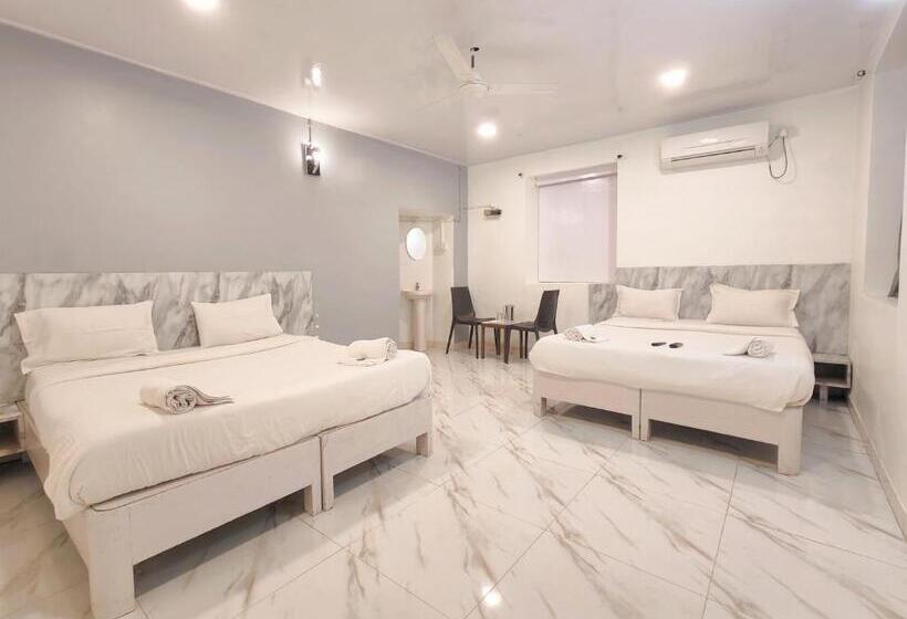 اتاق لوکس خانوادگی, Vrs Satkar