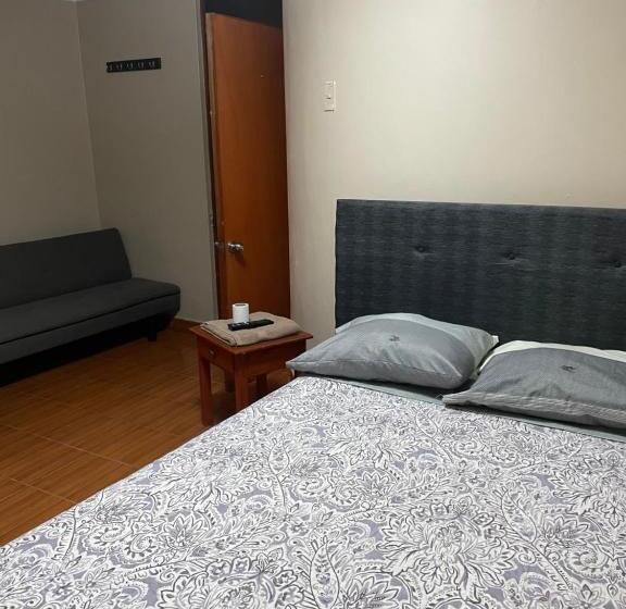 اتاق استاندارد, Hostal Alborada