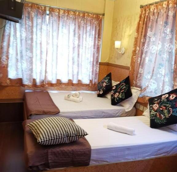 Economy Triple Room, Prime Star Inn