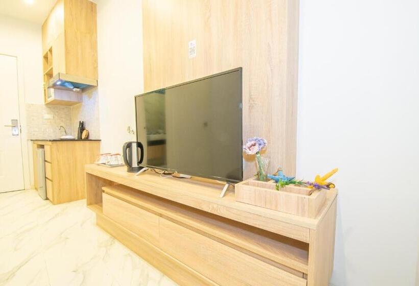 اتاق استاندارد با چشم‌انداز استخر, D Eco Hotel Health Center Pattaya