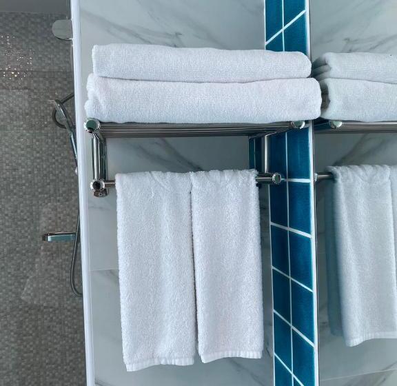 اتاق استاندارد با چشم‌انداز استخر, D Eco Hotel Health Center Pattaya