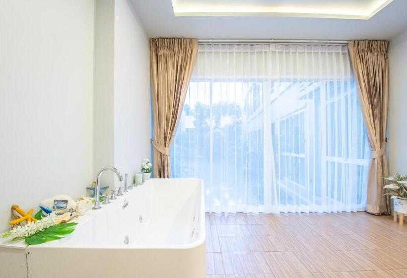 سوییت جونیور لوکس, D Eco Hotel Health Center Pattaya
