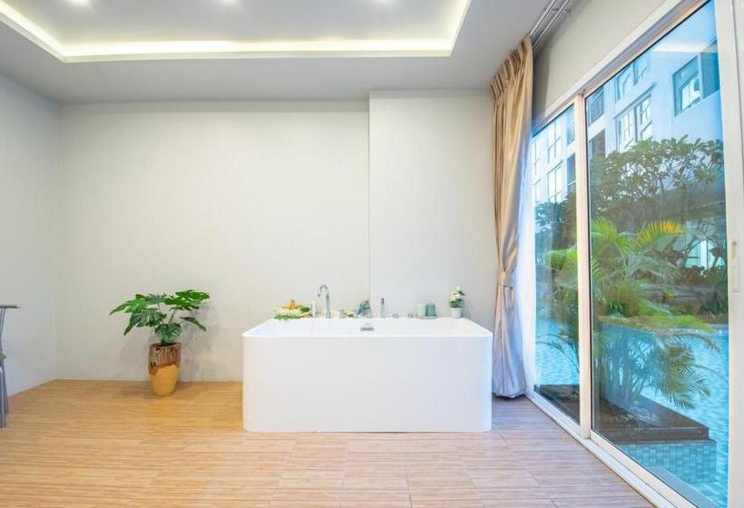 سوییت جونیور لوکس, D Eco Hotel Health Center Pattaya