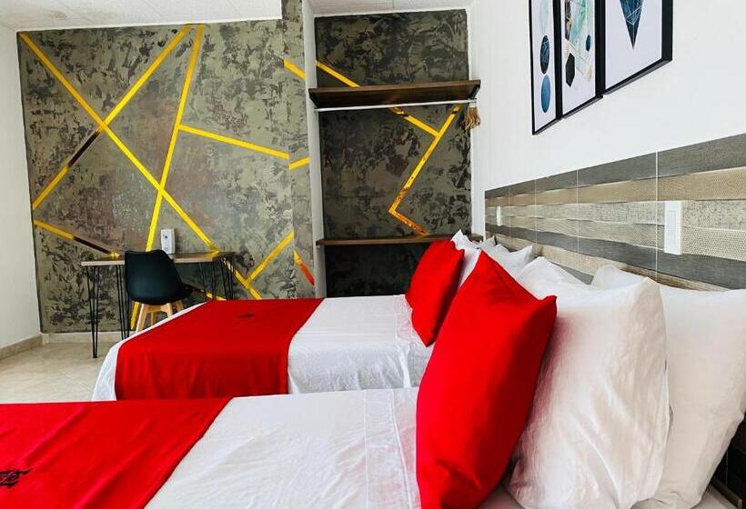 اتاق خانوادگی, Calle Real Inn