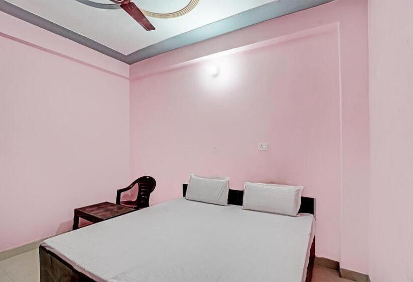 三人经典房间, Oyo R.k Bohra Guest House