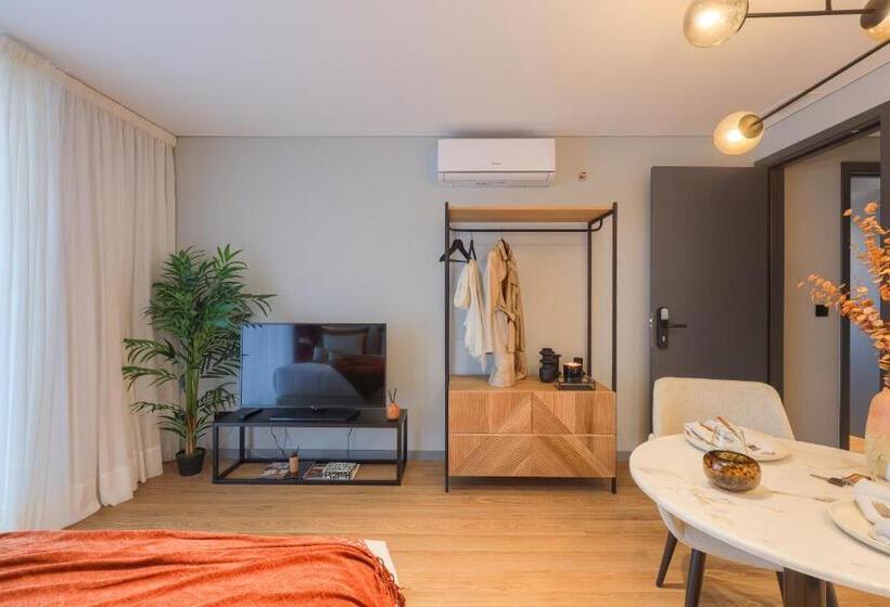 آپارتمان 1 خوابه با بالکن, Nôma Living Icon Apartments