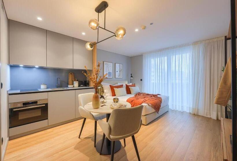 آپارتمان 1 خوابه با بالکن, Nôma Living Icon Apartments