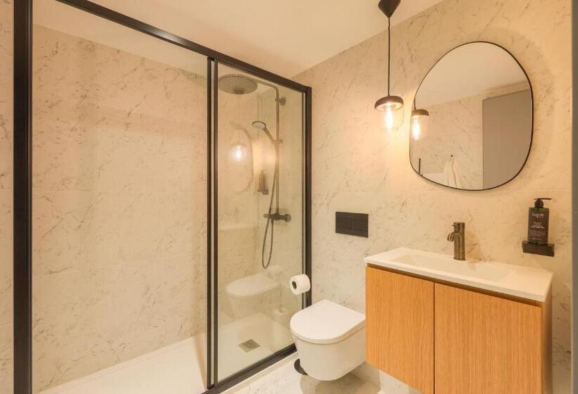 آپارتمان 2 خوابه با بالکن, Nôma Living Icon Apartments