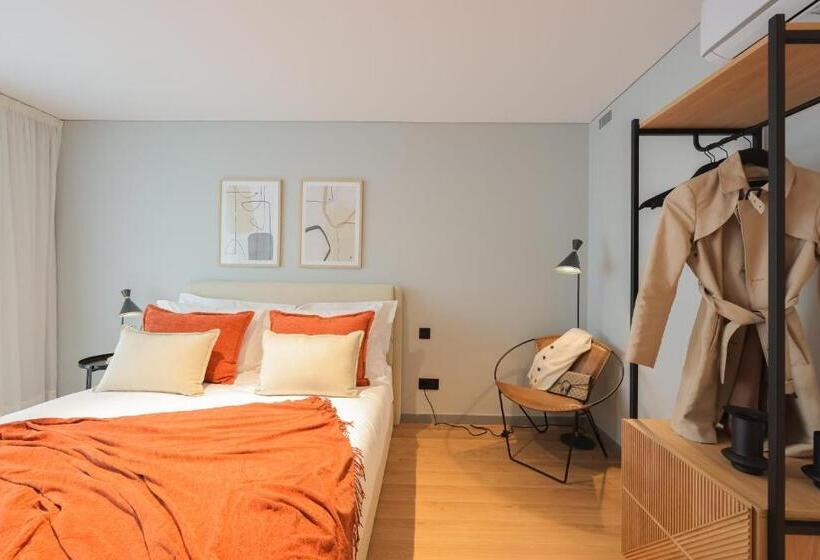 استودیو استاندارد با بالکن, Nôma Living Icon Apartments