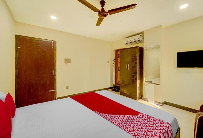 اتاق استاندارد, Oyo Flagship Hotel Rajnandini