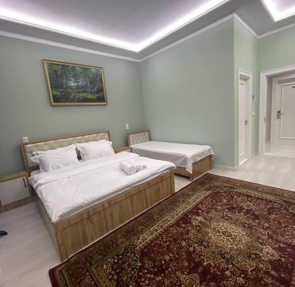 سوئیت با تخت بزرگ, Tashkent Hotel Parvoz