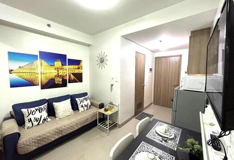 سوییت خانوادگی, Shore Residences Moa Dynastel Staycation