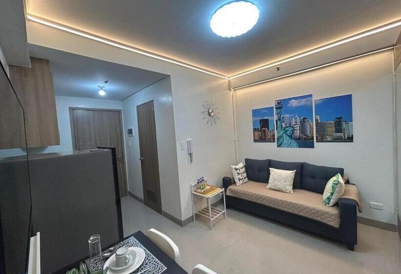 سوییت خانوادگی, Shore Residences Moa Dynastel Staycation