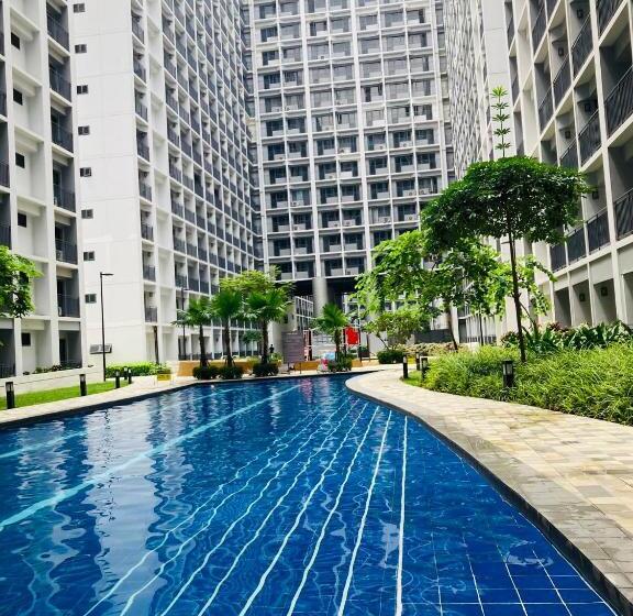 سوییت لوکس, Shore Residences Moa Dynastel Staycation