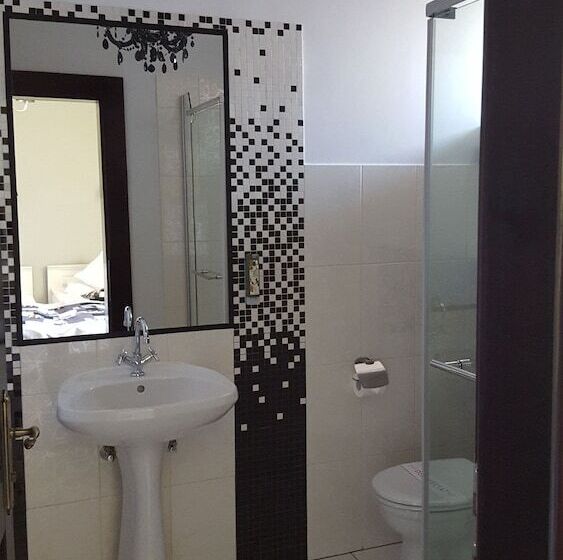 اتاق استاندارد, 4cardinal S Hotel Boutique
