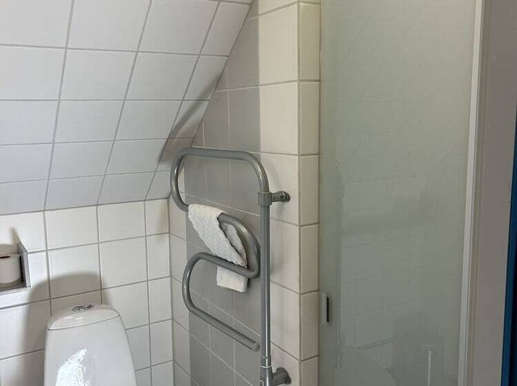 اتاق استاندارد, Halmstad Gårdshotell