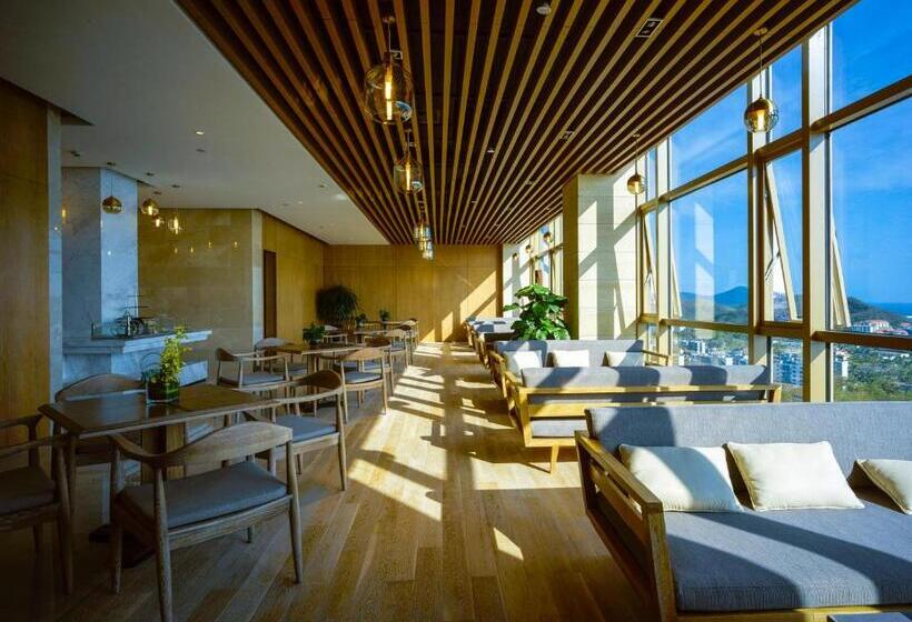 اتاق سوپریور با بالکن, Harman Resort Hotel Sanya