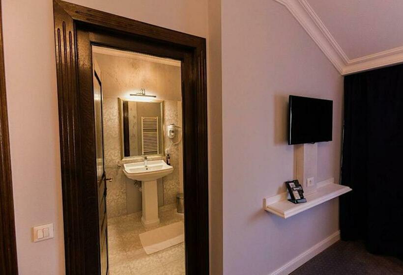 اتاق استاندارد, 4cardinal S Hotel Boutique