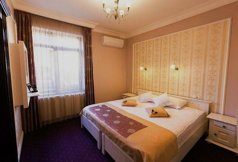اتاق استاندارد, 4cardinal S Hotel Boutique