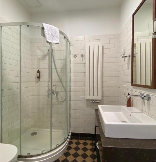 استودیوی استاندارد, Apartamenty Sowa Toruń