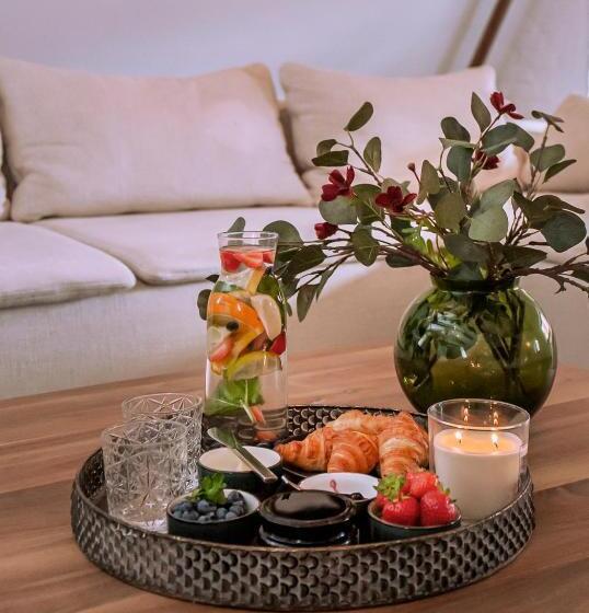 استودیو خانوادگی, Apartamenty Sowa Toruń