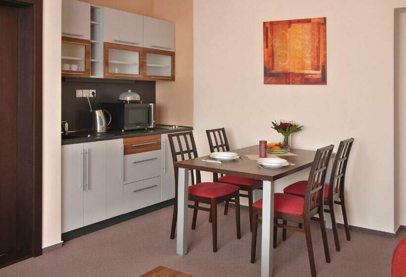 آپارتمان 1 خوابه, Apartmanovy Dom Familia Smokovec