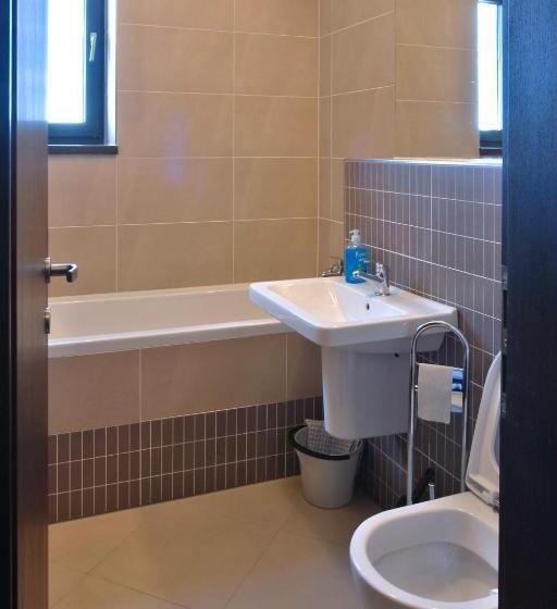 استودیوی استاندارد, Apartmanovy Dom Familia Smokovec