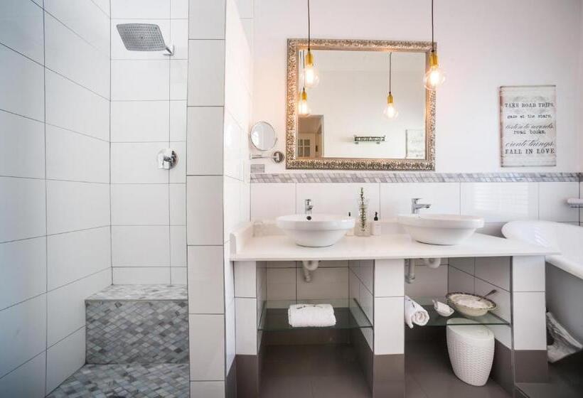 اتاق استاندارد, Batavia Boutique
