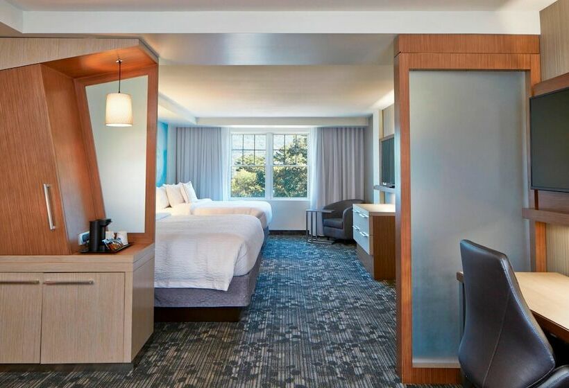 سوییت, Courtyard By Marriott Lake George