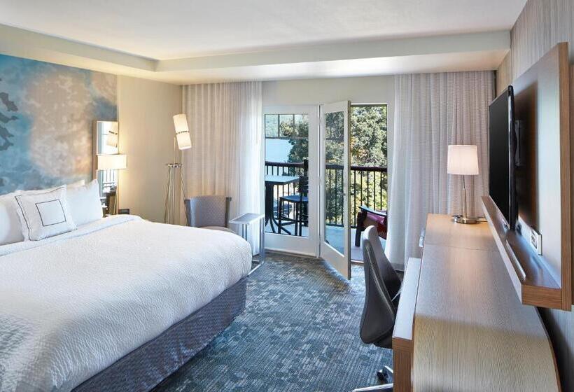 اتاق استاندارد با تخت بزرگ, Courtyard By Marriott Lake George