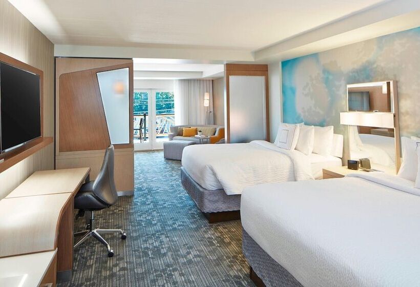Suite with lake view, Courtyard By Marriott Lake George