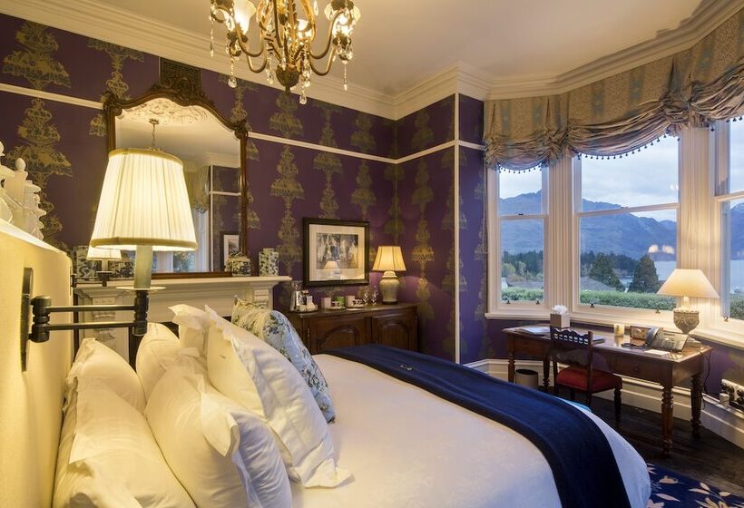 Suite with lake view, Hulbert House Luxury Boutique Lodge Queenstown