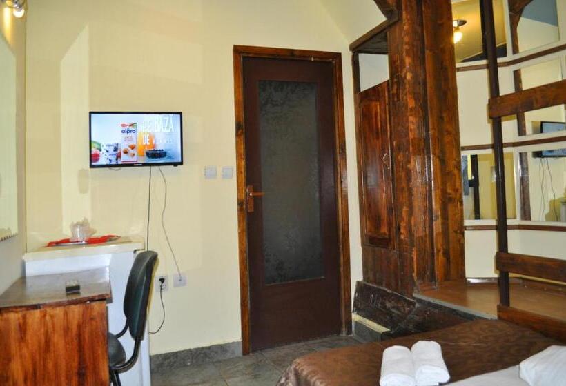 اتاق استاندارد یک نفره, Pension Flamingo