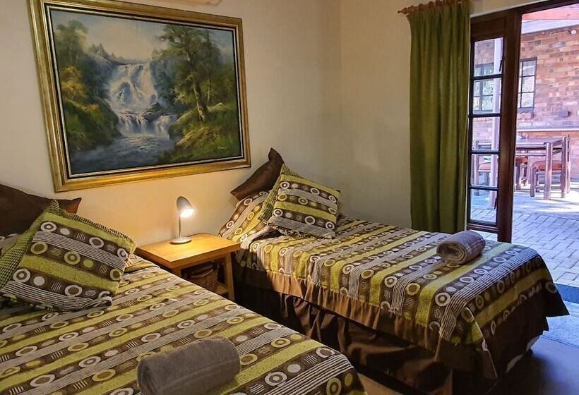 اتاق استاندارد, Selati 103 Guest Cottages