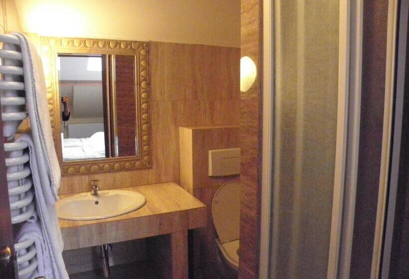 اتاق استاندارد یک نفره, Motel Tower