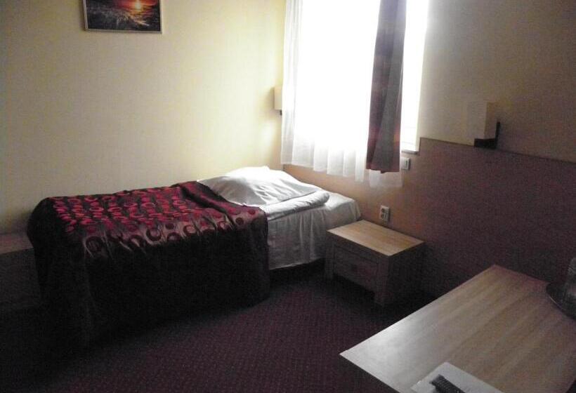 اتاق استاندارد یک نفره, Motel Tower