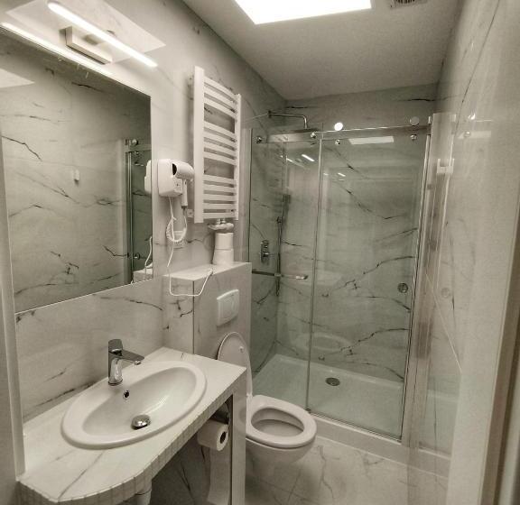 خانه 1 خوابه, Motel Tower