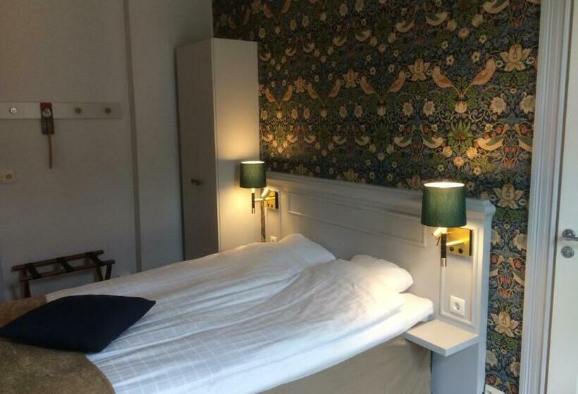 اتاق استاندارد یک نفره, Spis Hotell Amber