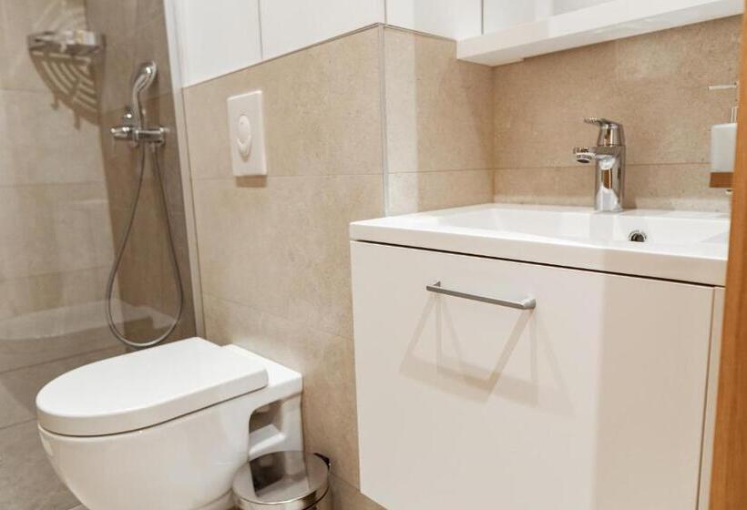 آپارتمان 2 خوابه, Aparthotel Zlatni Javor
