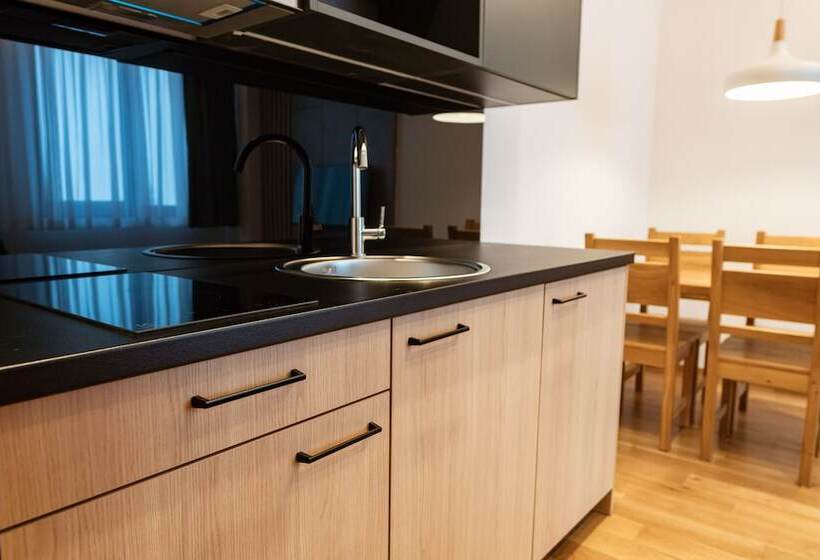 آپارتمان 1 خوابه, Aparthotel Zlatni Javor