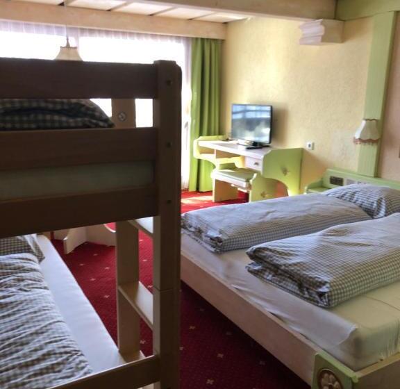 اتاق استاندارد چهار تخته, B&b In Seefeld