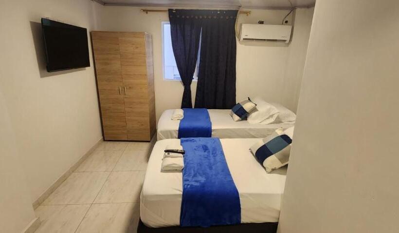 اتاق استاندارد چهار تخته, Edificio Regata Inn